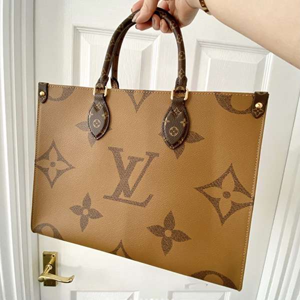 21ss在庫有!ルイヴィトン オンザゴー MM リバース トートバッグ 偽物 M45321